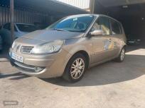 Renault Scenic Dynamique 1.5dCi 105cv eco2 de 2009 con 199.000 Km por 2.990 EUR. en Barcelona