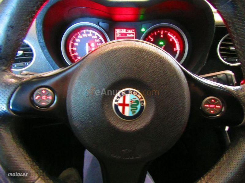 Alfa Romeo 159 2.4 JTD Distinctive Sportwagon de 2006 con 221.245 Km por 2.450 EUR. en Madrid