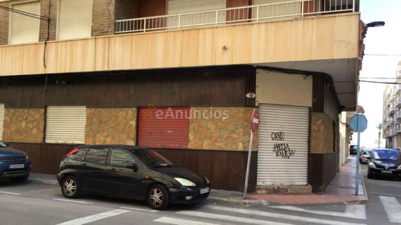 Local comercial en Venta en Torrevieja Alicante