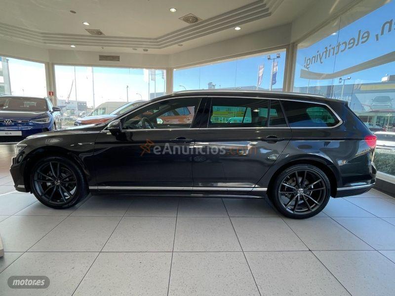 Volkswagen Passat Variant RLine 2.0 TDI 147kW 200CV DSG de 2021 por 54.980 EUR. en Madrid