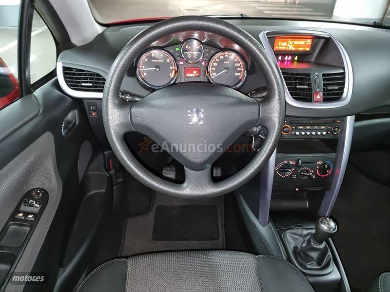 Peugeot 207 CC 1.6 VTi 16v 120 de 2007 con 50.000 Km por 5.999 EUR. en Madrid