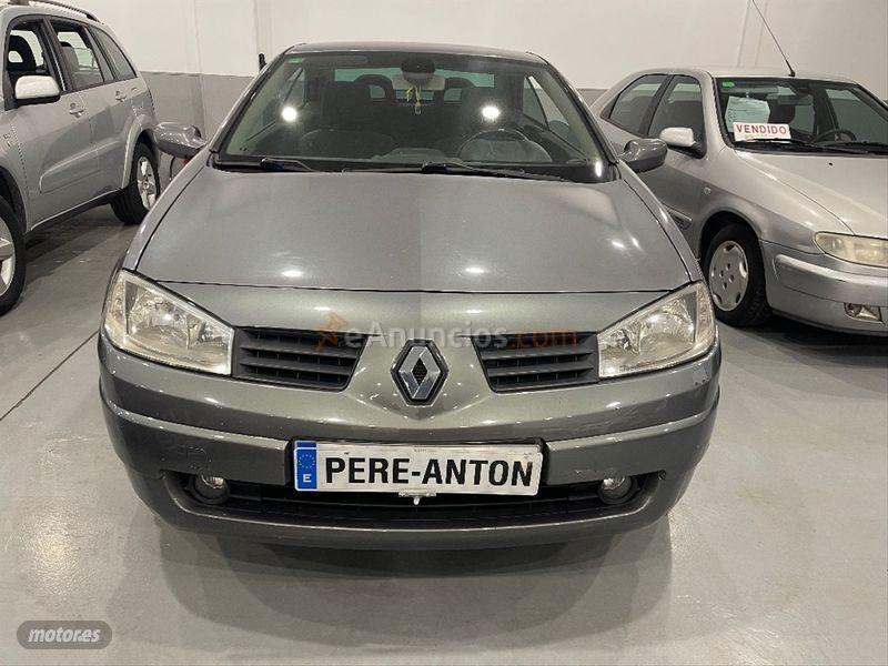 Renault Megane COUPECABR. LUXE DYNAMIQUE 1.9DCI de 2005 con 199.000 Km por 3.490 EUR. en Lleida