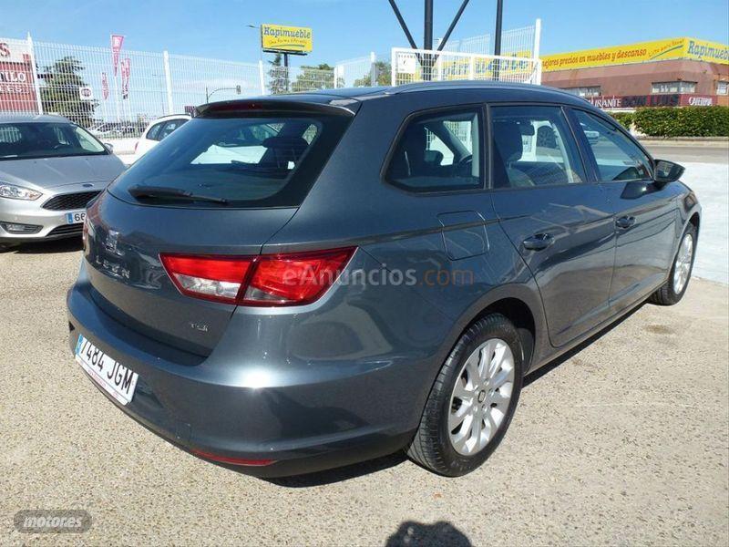 Seat Leon ST 1.6 TDI 110cv StSp Style de 2015 con 120.000 Km por 10.499 EUR. en Madrid