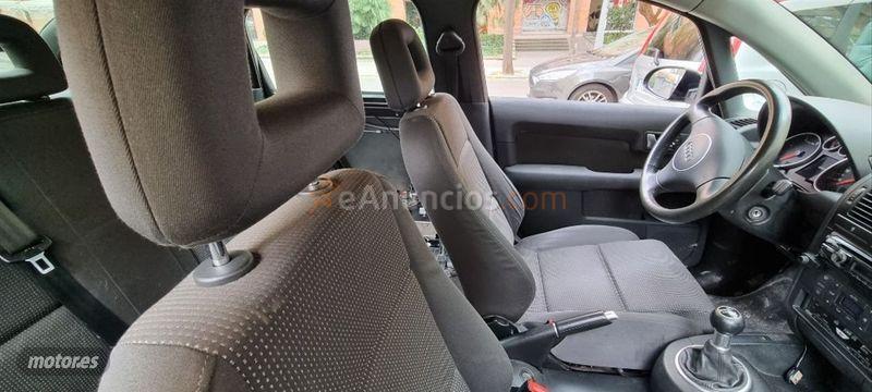 Audi A2 1.4 TDI 90CV de 2005 con 220.000 Km por 3.390 EUR. en Barcelona