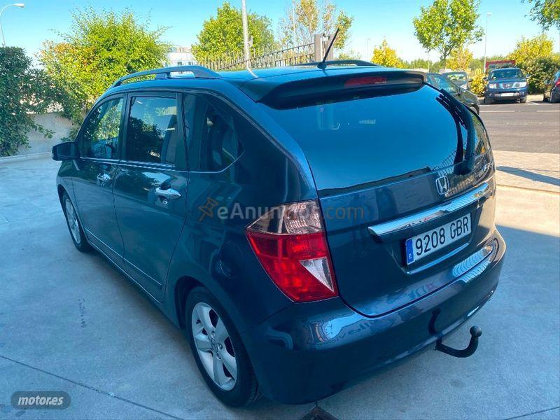Honda FR-V 1.8 iVTEC Executive Auto de 2008 con 200.000 Km por 6.500 EUR. en Madrid
