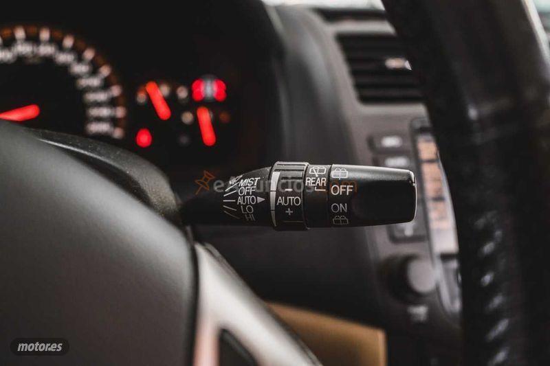 Honda Accord TOURER 2.4 Executive Piel Nav Auto de 2004 con 175.000 Km por 4.999 EUR. en Barcelona