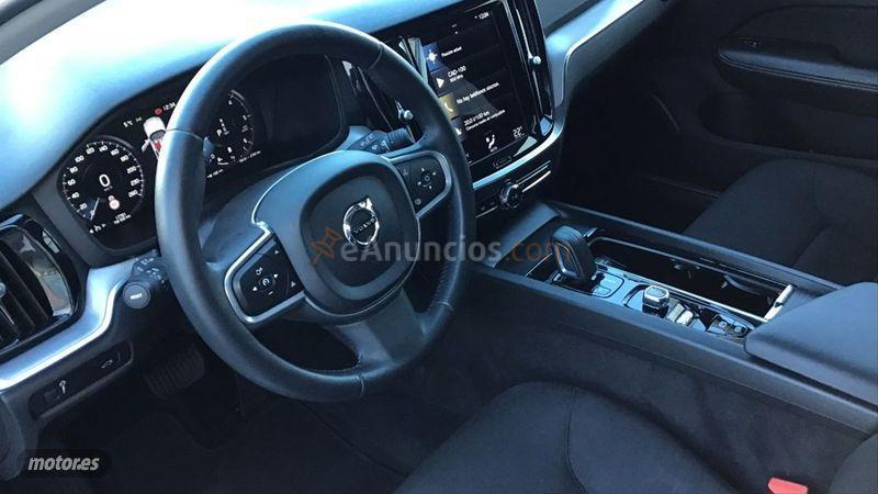 Volvo V 60 2.0 B4 D Momentum Pro Auto de 2021 con 17.500 Km por 36.900 EUR. en Salamanca