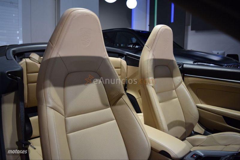 Porsche 911 Carrera 4S Cabriolet de 2021 con 4.721 Km por 183.900 EUR. en Barcelona