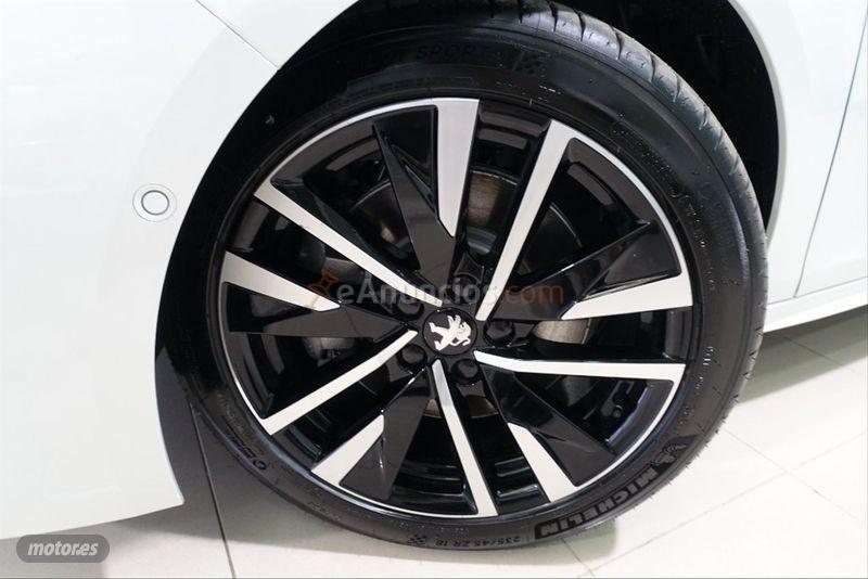 Peugeot 508 Hybrid SW GT Pack HYBRID 225 eEAT8 de 2021 con 9.500 Km por 42.500 EUR. en Salamanca