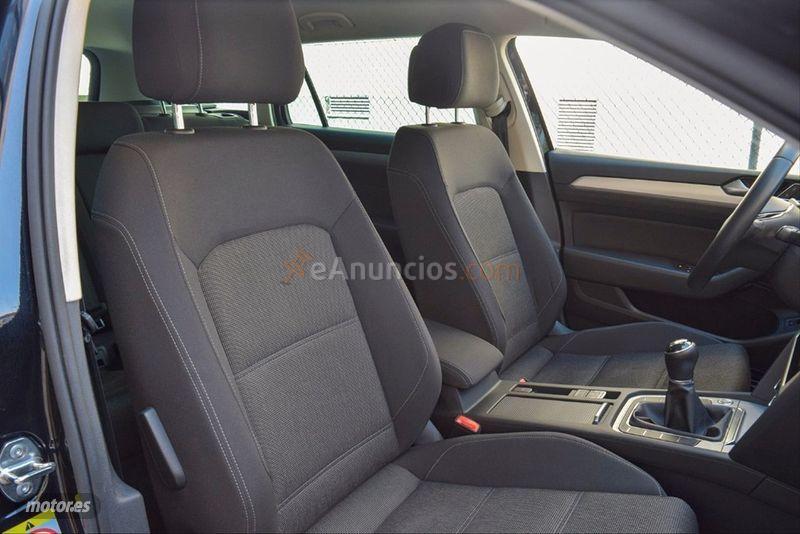 Volkswagen Passat Advance 2.0 TDI 110kW 150CV Variant de 2018 con 106.600 Km por 19.900 EUR. en Madrid