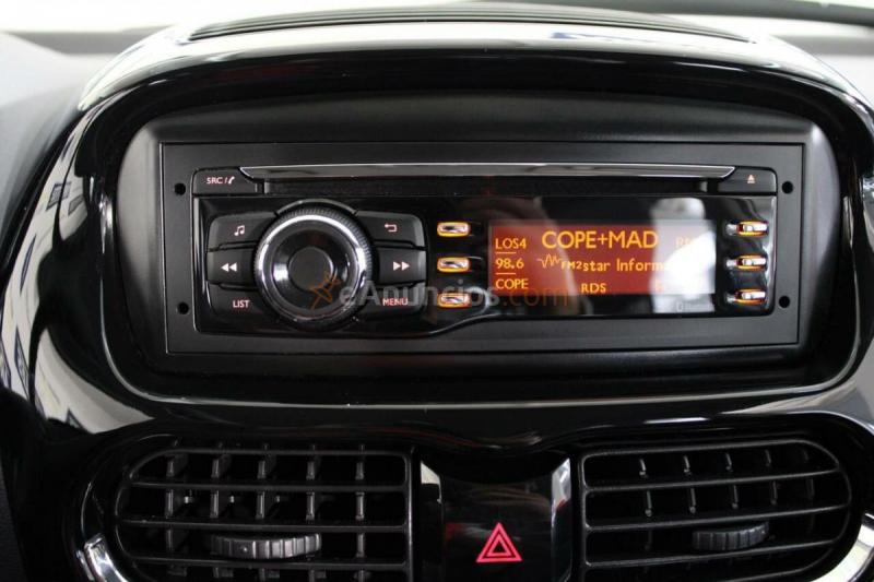 Peugeot iOn Eléctrico 