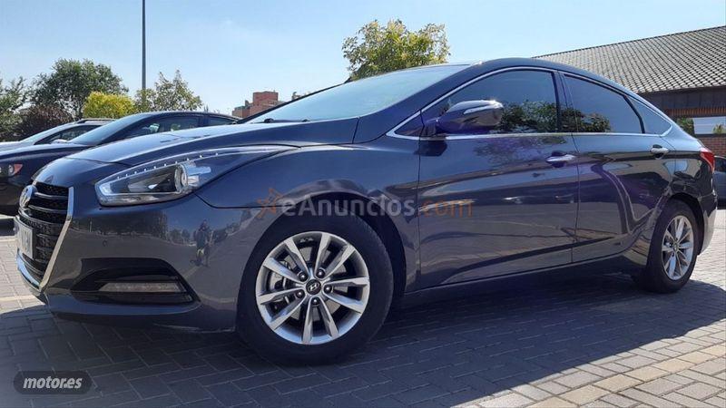 Hyundai i40 CW 1.7 CRDi 85kW 115CV BlueDrive Tecno de 2017 con 195.000 Km por 9.799 EUR. en Madrid