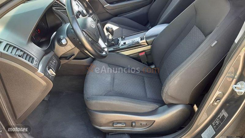 Hyundai i40 CW 1.7 CRDi 85kW 115CV BlueDrive Tecno de 2017 con 195.000 Km por 9.799 EUR. en Madrid