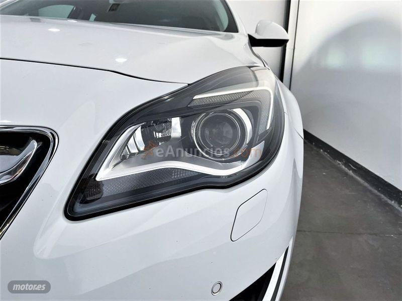 Opel Insignia ST 1.6 CDTI SS ecoFLEX 136 CV Selective de 2016 con 126.000 Km por 11.999 EUR. en Madrid