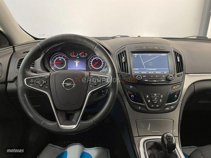 Opel Insignia ST 1.6 CDTI SS ecoFLEX 136 CV Selective de 2016 con 126.000 Km por 11.999 EUR. en Madrid