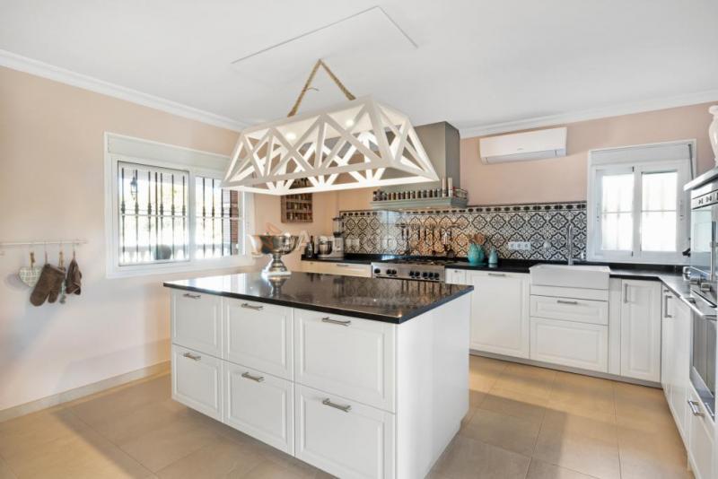 Casa-Chalet en Venta en Alhaurin El Grande Málaga