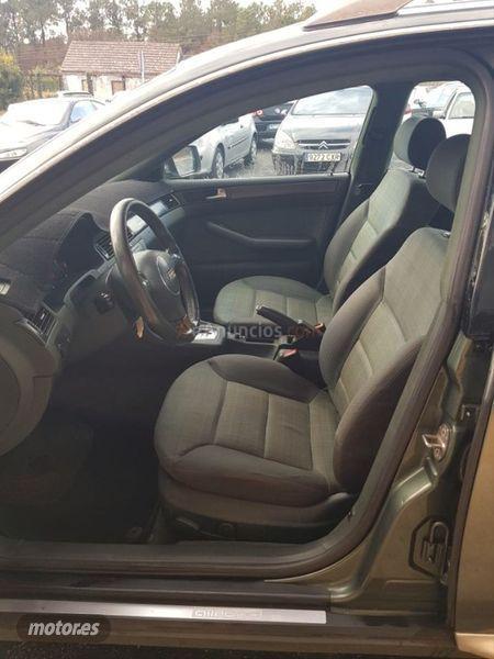 Audi Allroad Quattro 2.5TDI quattro de 2002 con 330.000 Km por 3.300 EUR. en La Coruna