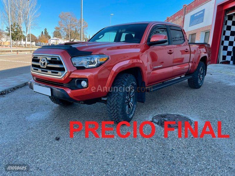 Toyota Hilux 2.4 D4D Cabina Doble VXL AT de 2017 con 99.200 Km por 49.990 EUR. en Ciudad Real