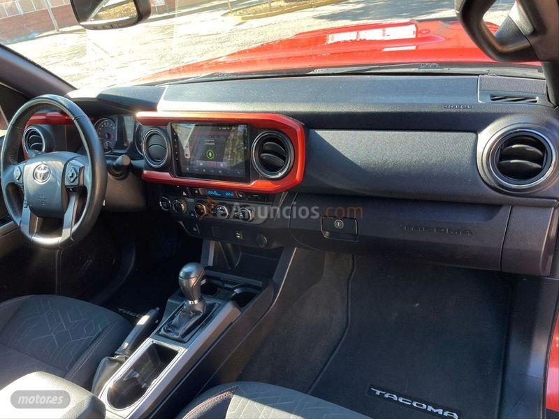 Toyota Hilux 2.4 D4D Cabina Doble VXL AT de 2017 con 99.200 Km por 49.990 EUR. en Ciudad Real