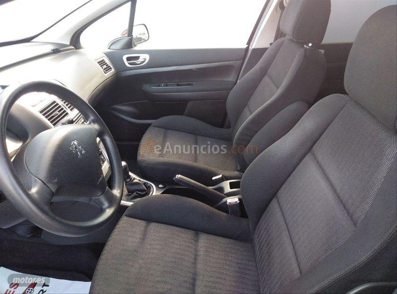 Peugeot 307 SW 1.6 HDi Pack de 2006 con 221.000 Km por 2.900 EUR. en Alicante