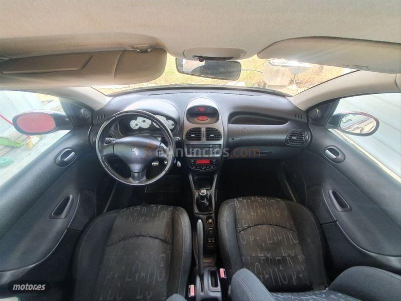 Peugeot 206 SW 1.6 110 XS Clim de 2005 con 118.000 Km por 2.690 EUR. en Alicante