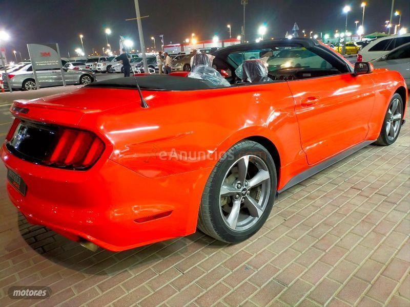 Ford Mustang 2.3 EcoBoost 314cv Mustang Aut. Conv. de 2015 con 110.700 Km por 29.900 EUR. en Jaen
