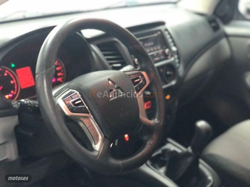 Mitsubishi L 200 DC 250 DID MPro de 2018 con 116.509 Km por 22.850 EUR. en Sevilla