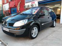 Renault Grand Scenic Luxe Privilege 1.9dCi EU4 de 2005 con 136.226 Km por 3.990 EUR. en Madrid