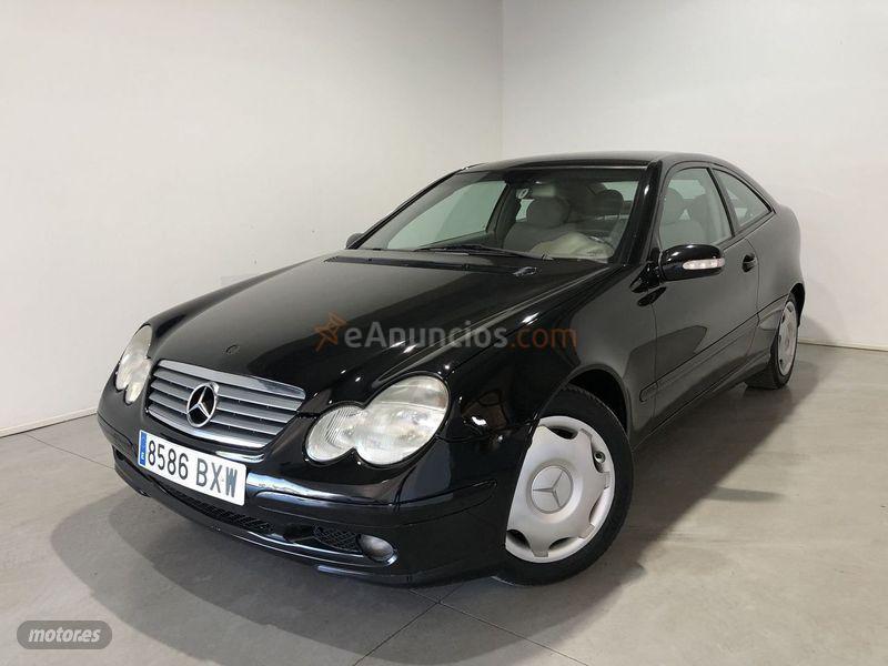 Mercedes Clase C C 180 SPORT de 2000 con 318.709 Km por 3.599 EUR. en Badajoz