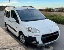 Peugeot Partner Tepee Outdoor 1.6 HDi 92cv Euro 5 de 2015 con 145.224 Km por 13.800 EUR. en La Coruna