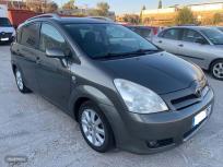 Toyota Corolla Verso 2.0 D4D Luna de 2005 con 274.823 Km por 3.499 EUR. en Madrid
