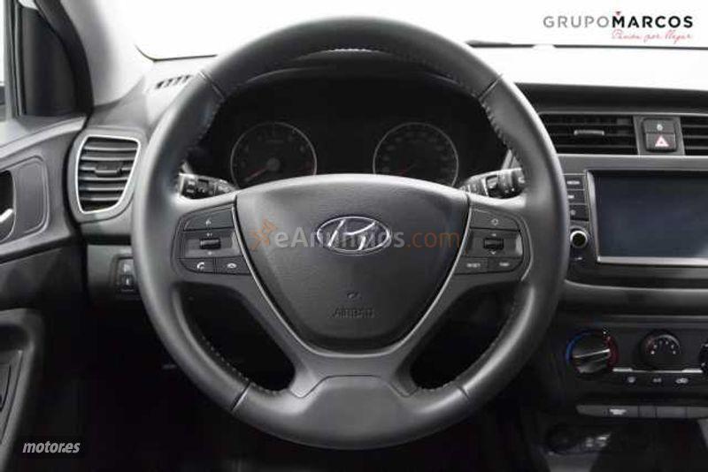 Hyundai i20 I20 FL 5P TGDI 1.0 100CV ESSENCE LE de 2020 con 7.089 Km por 13.900 EUR. en Alicante