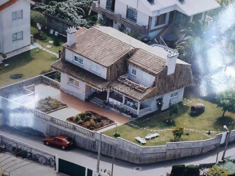 Casa-Chalet en Venta en Nigran Pontevedra