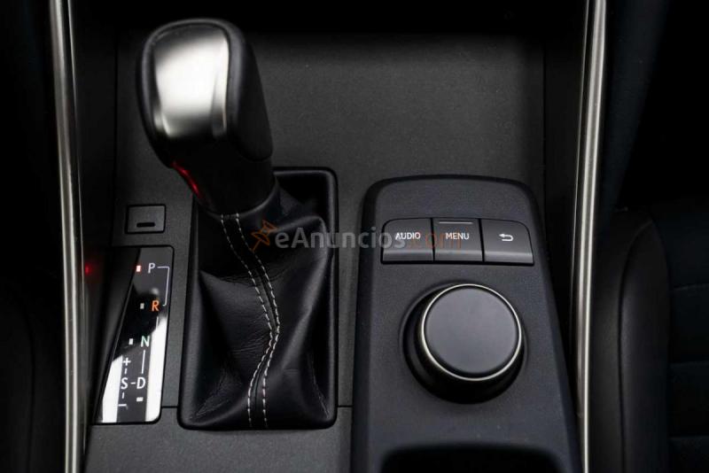 Lexus IS 300H 2.5 SEDAN EXECUTIVE PARKING 225CV 