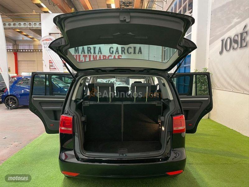 Volkswagen Touran 1.6 TDI 105cv Advance de 2013 con 172.000 Km por 13.990 EUR. en Sevilla