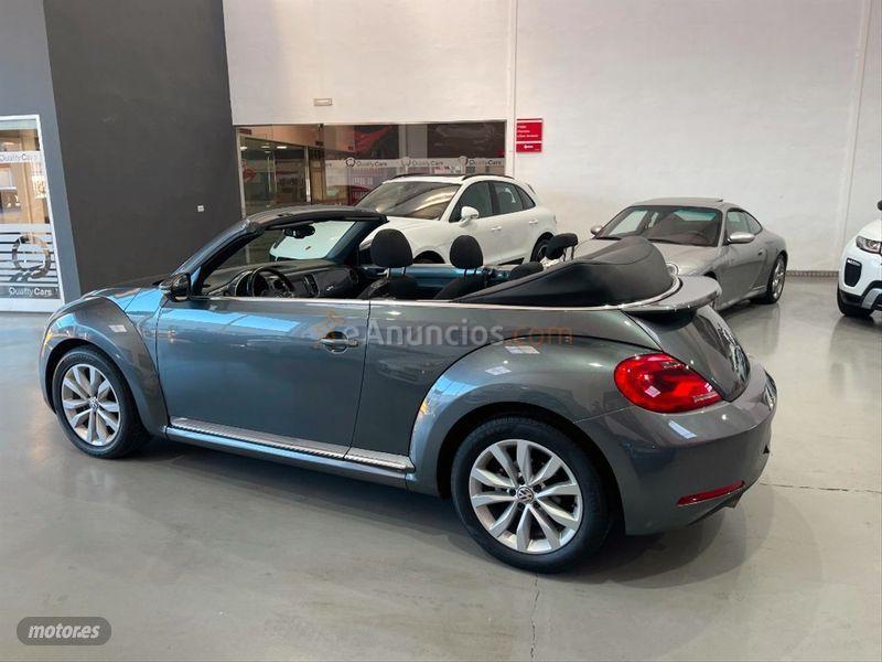 Volkswagen Beetle Cabrio Design 2.0 TDI 110CV BMT de 2016 con 63.000 Km por 21.900 EUR. en Alicante