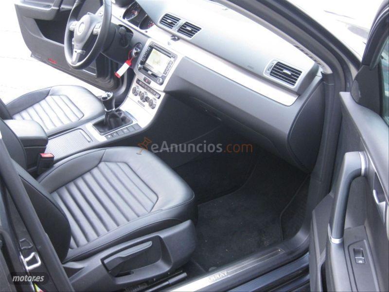 Volkswagen Passat Variant 2.0 TDI 140cv Highline BMot Tech de 2014 con 140.000 Km por 15.600 EUR. en La Coruna