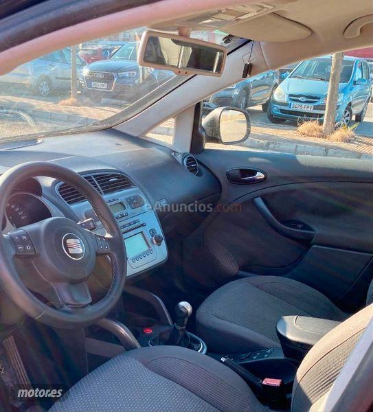 Seat Altea XL 1.9 TDI 105cv Stylance de 2007 con 125.300 Km por 6.900 EUR. en Sevilla