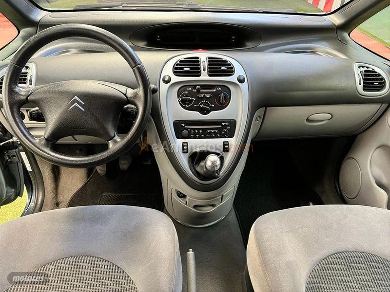 Citroen Xsara Picasso 1.6 HDi 92 SX de 2009 con 179.000 Km por 3.800 EUR. en Malaga