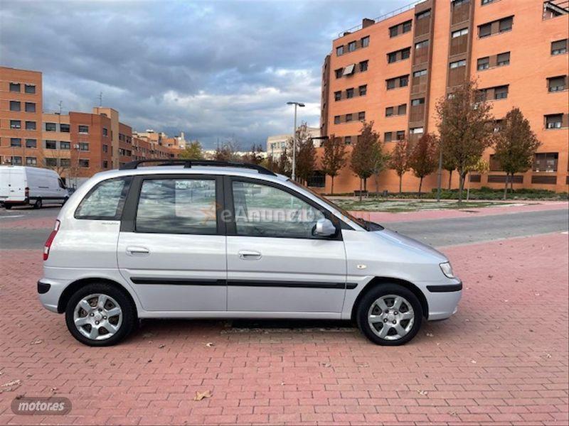 Hyundai Matrix 1.6 GLS de 2007 con 280.000 Km por 1.399 EUR. en Madrid