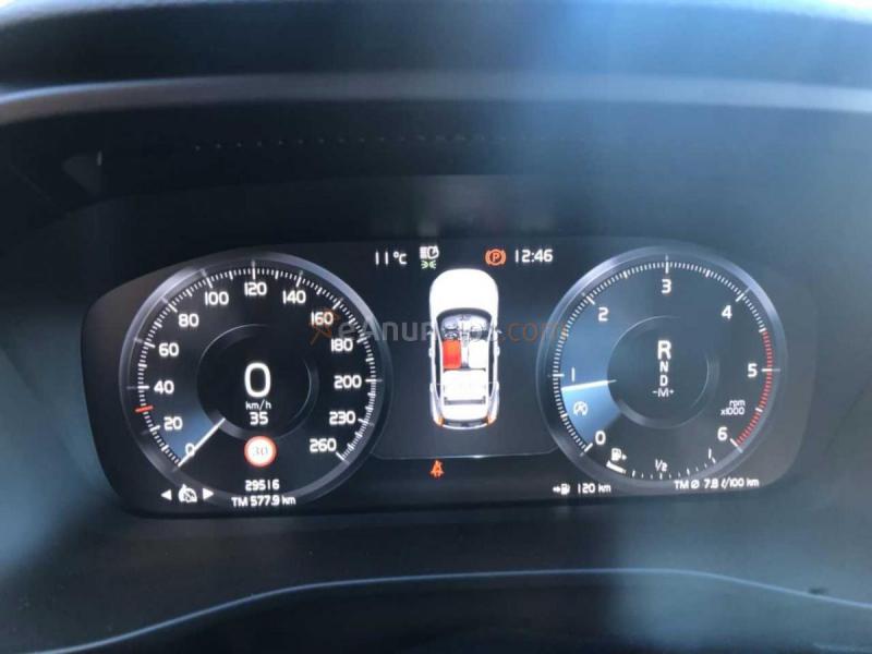 Volvo XC40 MOMENTUM  D3 150CV NAV 