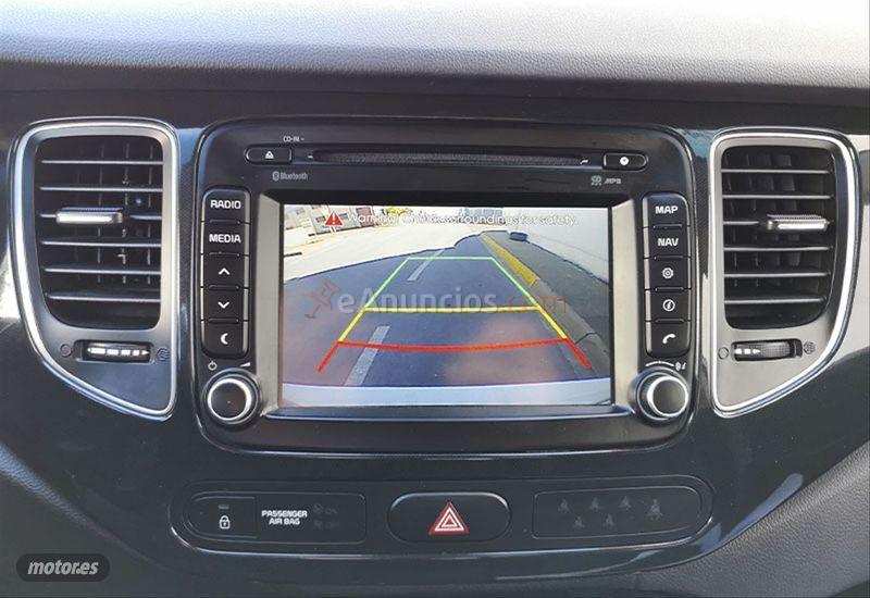 Kia Carens 1.6 GDi Drive de 2016 con 89.000 Km por 14.500 EUR. en Sevilla