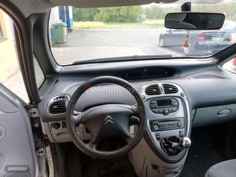 Citroen Xsara Picasso 1.6 HDi 110 X de 2006 con 236.000 Km por 2.200 EUR. en La Coruna