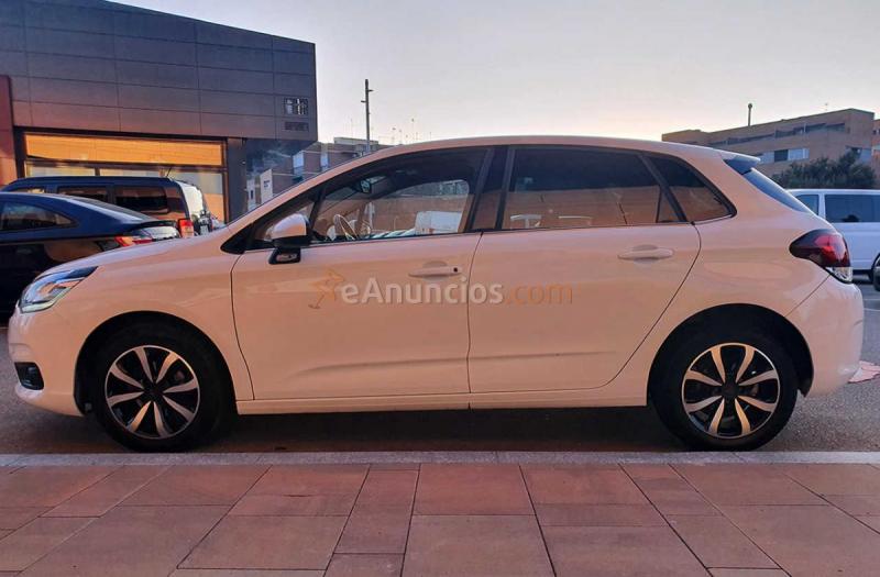 Citron c4 1.6 bluehdi 100cv. Live edition muy buen estado y mucho equipamiento
