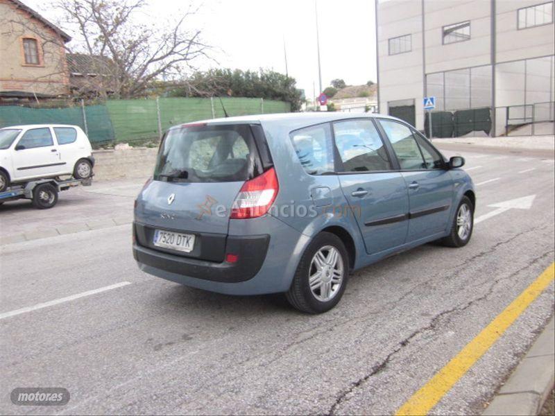 Renault Grand Scenic CONFORT EXPRESSION 1.5DCI105 de 2005 con 185.000 Km por 3.900 EUR. en Malaga