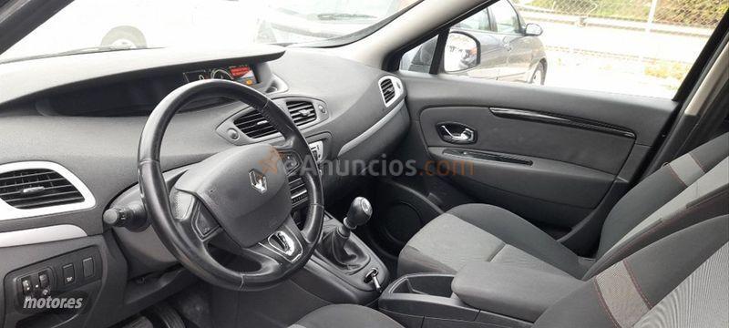 Renault Scenic Selection dCi 95 eco2 de 2015 con 259.987 Km por 4.999 EUR. en Alicante