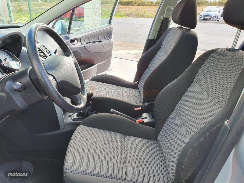 Peugeot 207 SW Sport 1.6 HDI 90 de 2010 con 152.000 Km por 5.900 EUR. en La Coruna