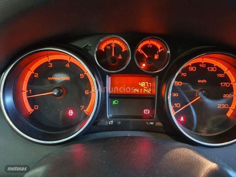 Peugeot 308 SW Premium 1.6 VTi 120 de 2010 con 141.000 Km por 4.990 EUR. en Madrid