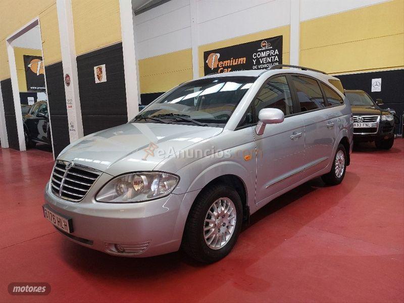 Ssangyong Rodius 270Xdi Premium de 2012 con 28.000 Km por 13.490 EUR. en Madrid