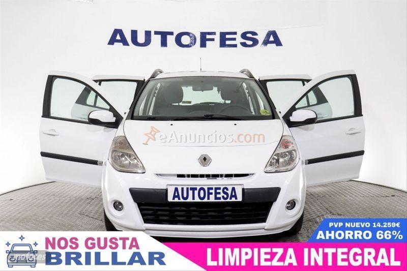 Renault Clio Grand Tour Authentique 1.5dCi 85cv eco2 de 2010 con 124.180 Km por 5.350 EUR. en Madrid
